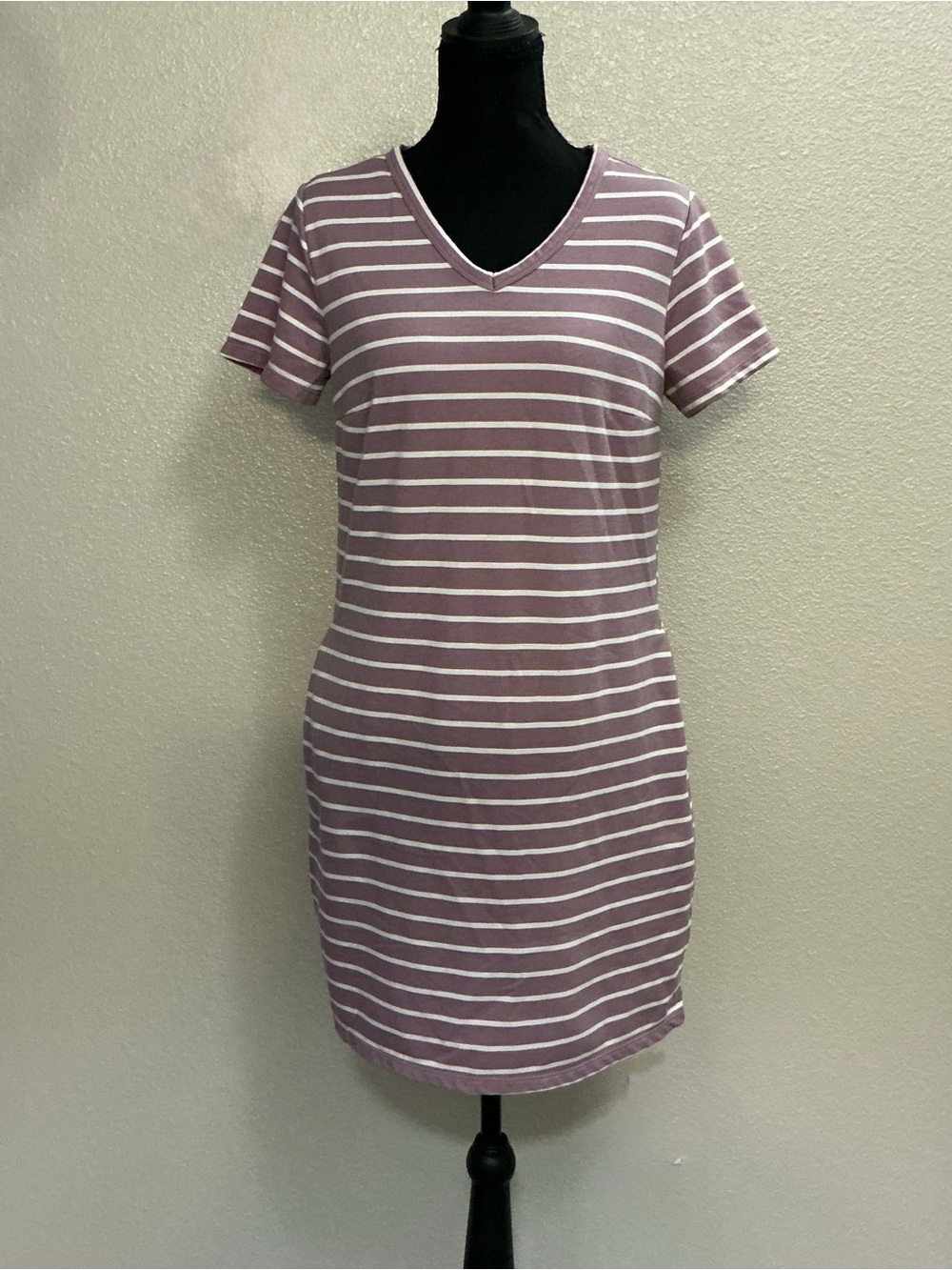 Striped V-Neck Short Sleeve Dress in Mauve and White t-shirt dress